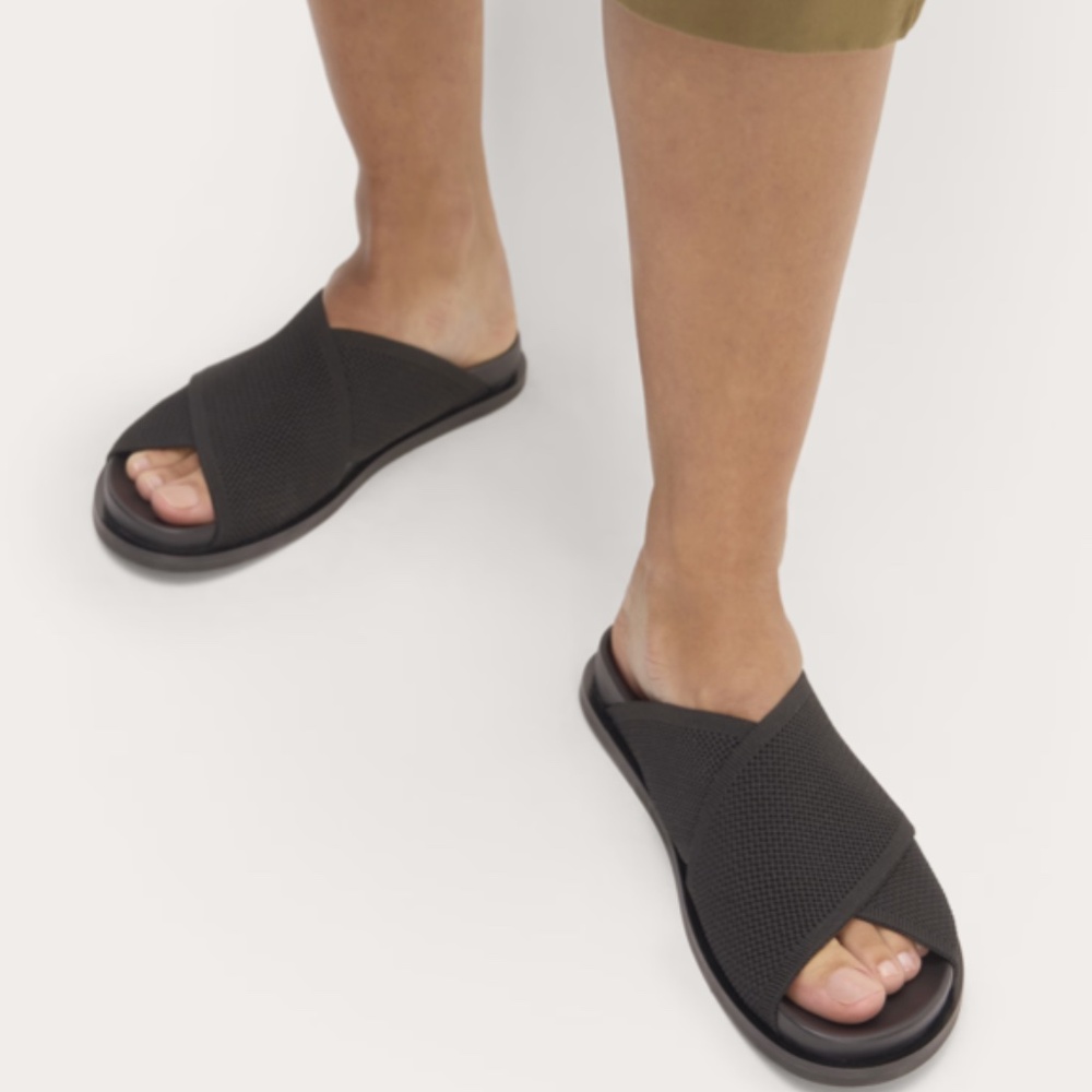 The ReKnit Form Crossover Sandal -  Size 9